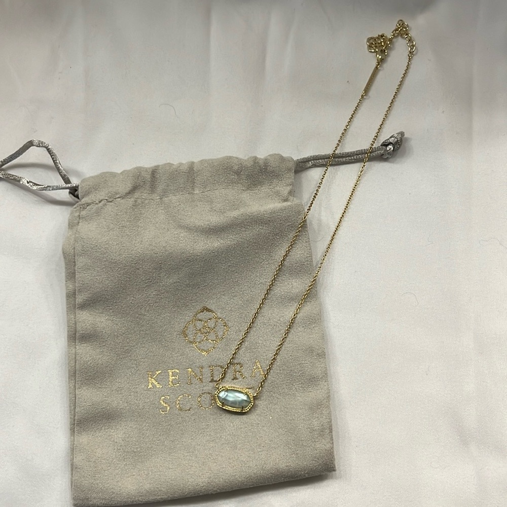 Kendra Scott Necklace